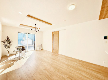 ���r���O �L�X�k�c�j�͉Ƒ��݂�Ȃ̉��K��ԁI�Ƒ��̂Ȃ������������厖�ȃX�y�[�X�B