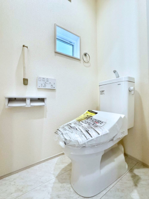 �g�C�� �g�C����1�K��2�K���ꂼ��ɔz�u����Ă��ĂƂĂ��֗��ł��B 