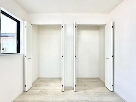 ���[ �����Ղ�̎��[�X�y�[�X�ŉ��K�ɕ�点���� 