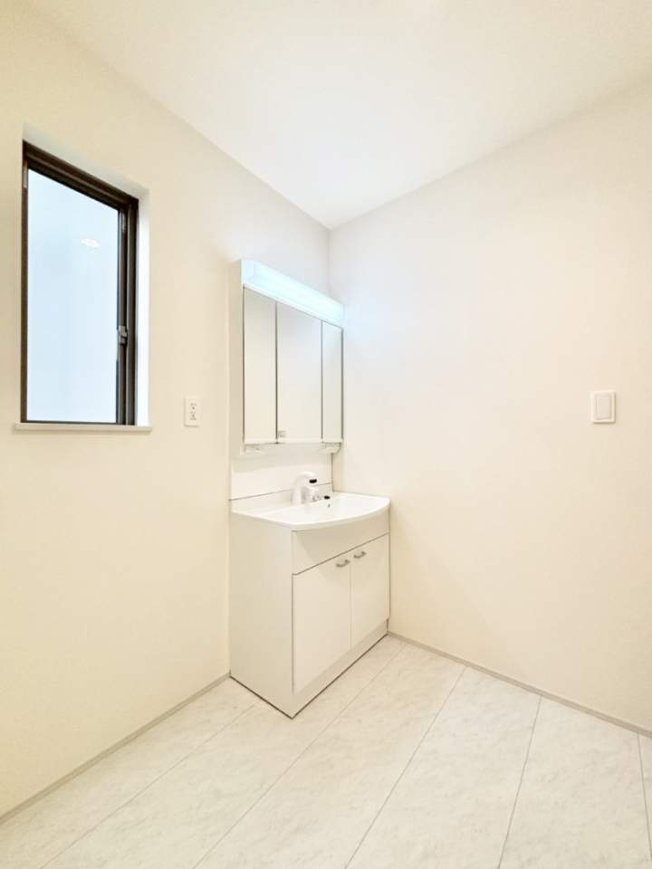 ���̑� ���������Ă���̂Ŏ��C�̑����ꏊ�ł����C���\���s���܂��B�����̐g�x�x���C�����ǂ��I