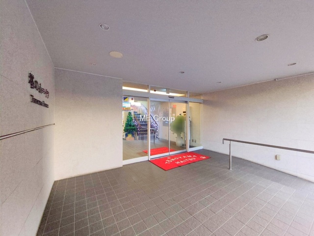 �G���g�����X -