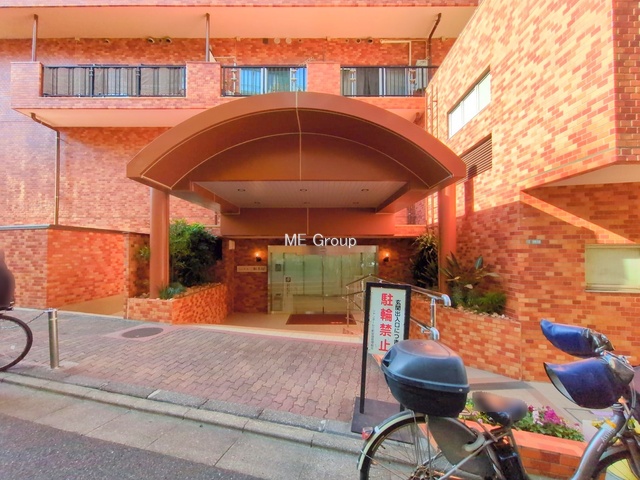 �G���g�����X -