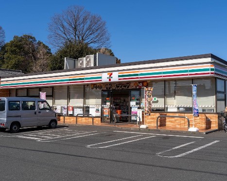 ���ӊ� �R���r�j 320m �Z�u��-�C���u�� ���v���ē쒬�Q���ړX