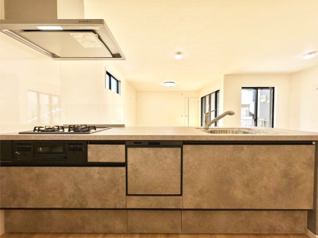 �L�b�`�� �������������I�ɁA�y�����I�V�X�e���L�b�`��  