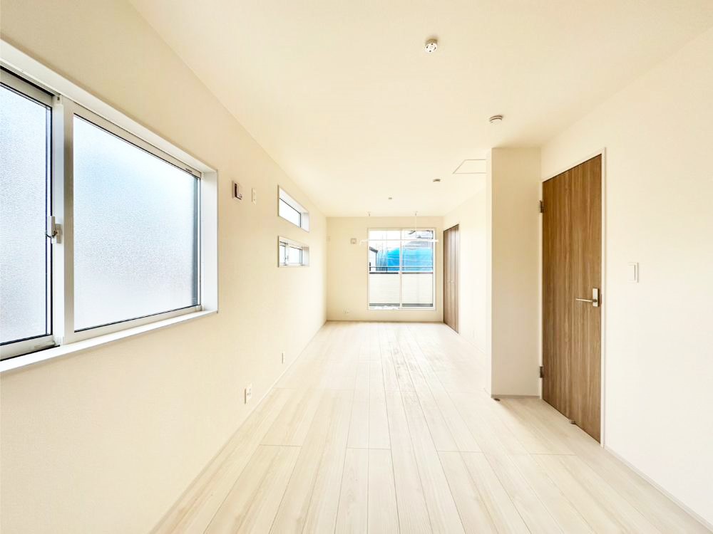 ���̑����� 2�����ɕ����Ă����p�ł���t���L�V�u���ȊԎ��v����