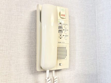 ���̑����� �C���^�[�z���ŃZ�L�����e�B�ʂɂ��z���I