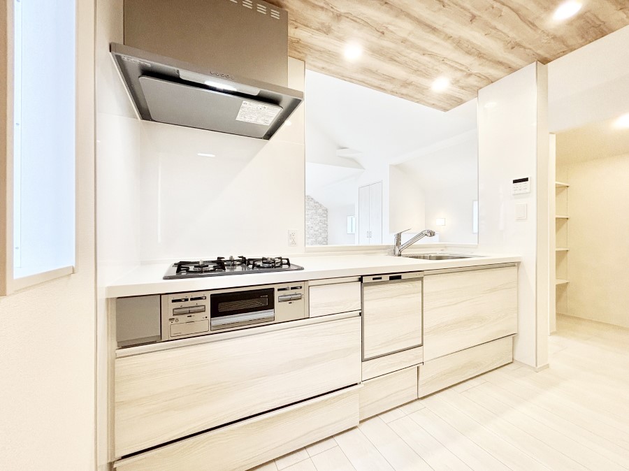 �L�b�`�� �L�X�Ƃ����g������̗ǂ��L�b�`���œ��X�̂��������y�����Ȃ肻��