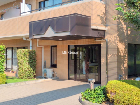 �G���g�����X -