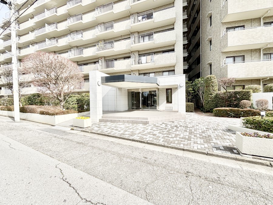 �G���g�����X �������������͋C�̃G���g�����X