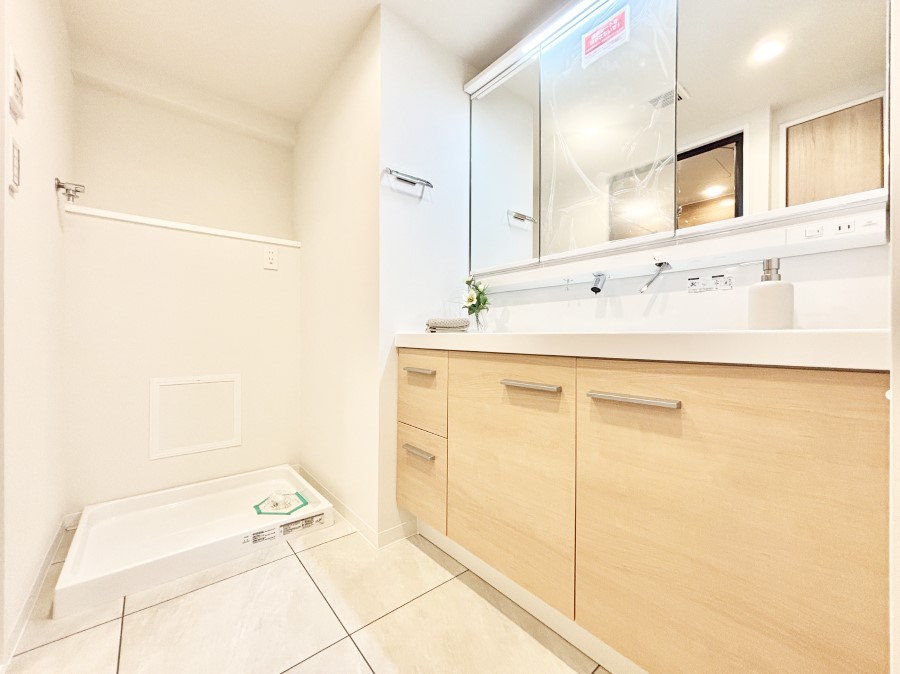 ���ʑ�E���ʏ� ������������ʉ��ώ��Œ��̐g�x�x�����K