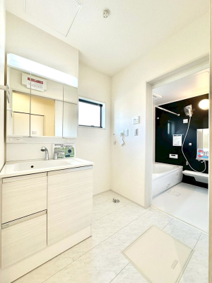 ���ʑ�E���ʏ� ���邢���ʏ��͖����̐g�x�x���y�����ł����Ⴂ�����ł��B