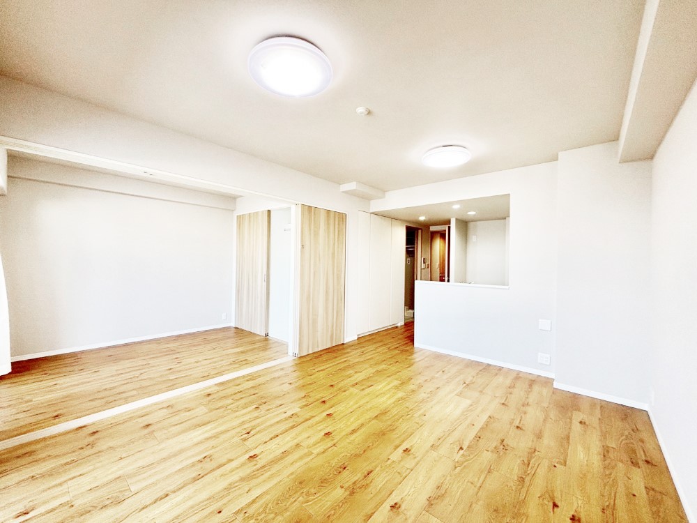 ���̑����� �אڂ̗m�����J������΂���ɍL�X��Ԃ�