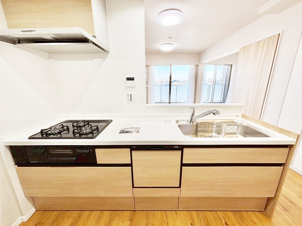 �L�b�`�� �������������I�ɁA�y�����I�V�X�e���L�b�`��