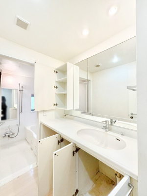 ���̑����� �L���r�l�b�g���[�E���ʑ䉺���[�ł��ł��X�b�L���Ƃ������ʋ�ԂɁI