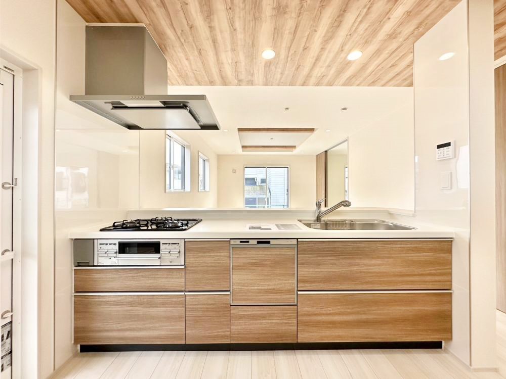 �L�b�`�� �������������I�ɁA�y�����I�V�X�e���L�b�`��  