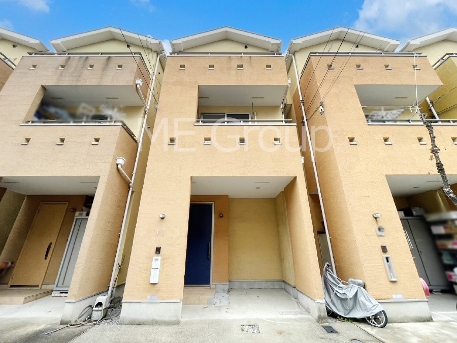 ���n�O�ώʐ^ �����Ղ�̗z���ƊJ�����ɕ�܂�閾�邢�Z�܂�  