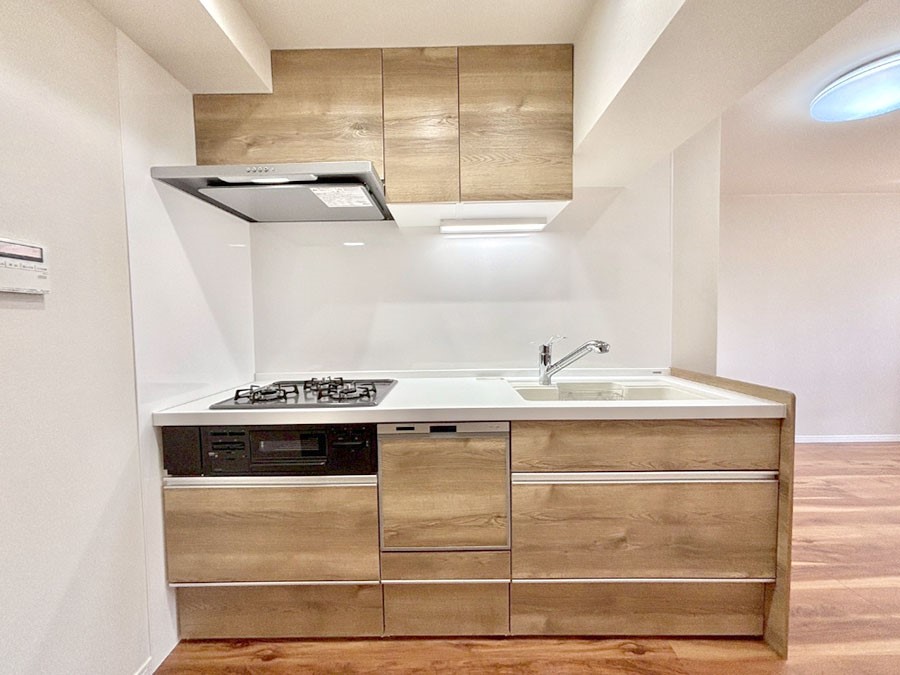 �L�b�`�� �������̂������ŉƑ��̏Ί炪�L����܂�