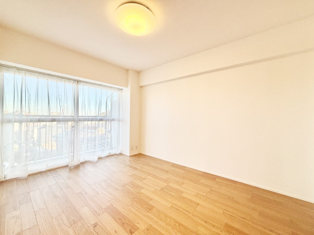 ���̑����� �o���R�j�[���J�������v���X���Ă����m��