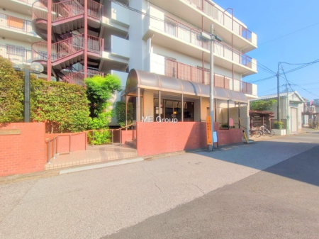 �G���g�����X -