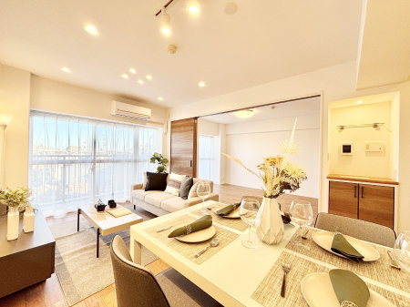 ���r���O �������������͋C�̂k�c�j�͉Ƒ��݂�Ȃ̉��K���