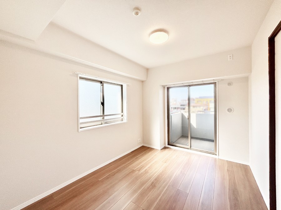 �Q�� ���邢�o���R�j�[�T�C�h�ɗm����ݒu�B�ڊo�߂̗ǂ��Q���ɁB