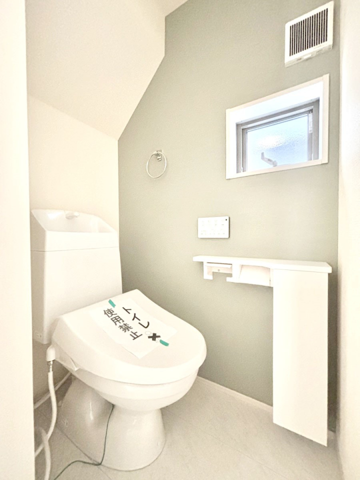 �g�C�� �g�C����1�K��2�K���ꂼ��ɔz�u����Ă��ĂƂĂ��֗��ł��B 