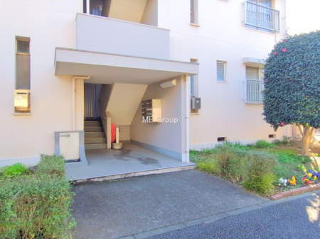 �G���g�����X -