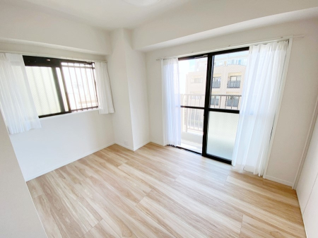 ���̑����� 2�ʍ̌��̗m���B��������荞�ޗz�����������S�̂�D������ݍ��݂܂��I