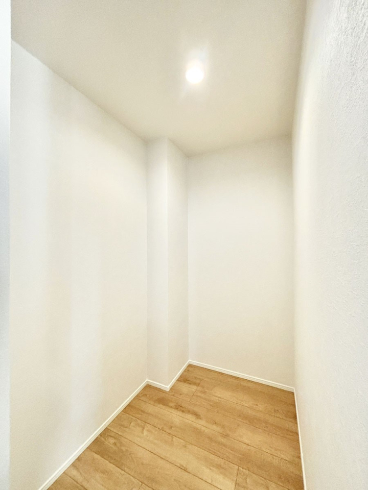 ���̑� �E�H�[�N�C���N���[�[�b�g�t���Ő�����Ԃ��L�����p�ł��܂��B