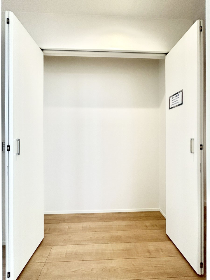 ���[ ���������Ă����ꂵ�����[�X�y�[�X