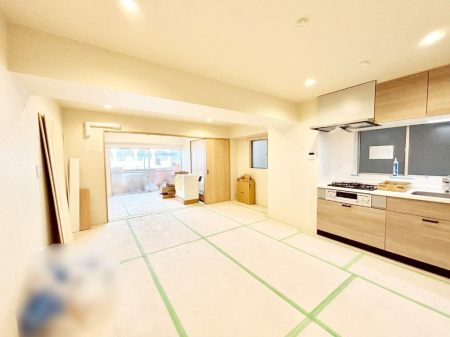 ���r���O �������������͋C�̂k�c�j�͉Ƒ��݂�Ȃ̉��K���