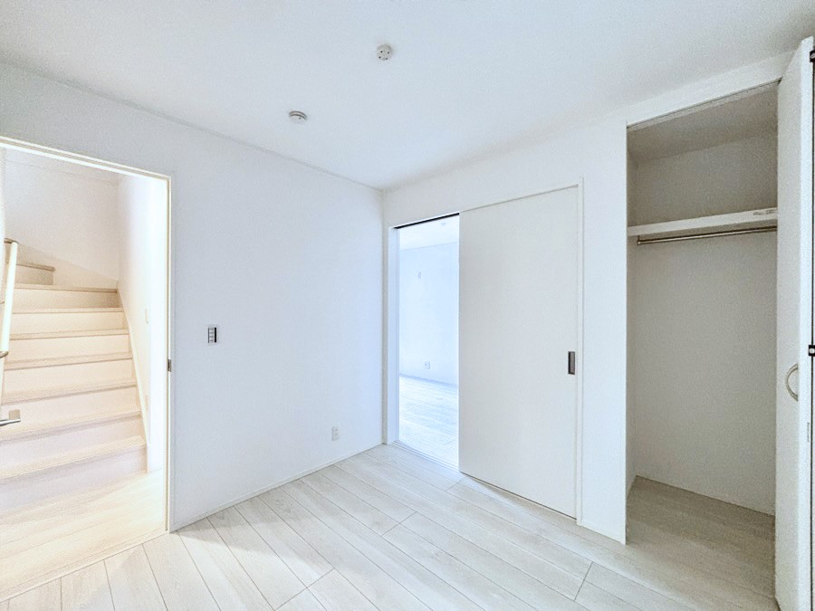 �q������ �q�������ɂ��������߂Ȏ��[�X�y�[�X�����Ղ�̋���