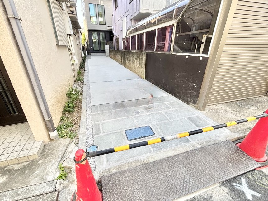  �����Ɍ������Ȃ����ԃX�y�[�X�B