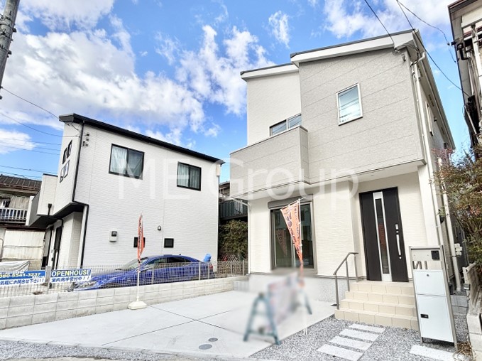 ���n�O�ώʐ^ �������ꂽ�O�ρA�㎿�ȏZ��Ԃ��L���鎺���͉i�����S���ĉ߂�����Z���ł��B 