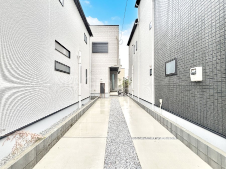 ���n�O�ώʐ^ �������ꂽ�O�ρA�㎿�ȏZ��Ԃ��L���鎺���͉i�����S���ĉ߂�����Z���ł��B 