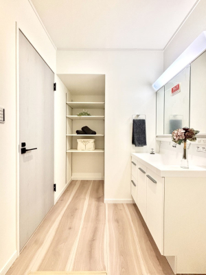 ���ʑ�E���ʏ� ���邢���ʏ��͖����̐g�x�x���y�����ł����Ⴂ�����ł��B