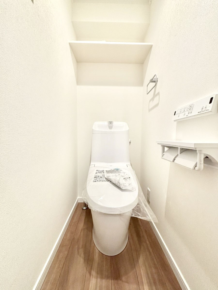 �g�C�� �g�C����1�K��2�K���ꂼ��ɔz�u����Ă��ĂƂĂ��֗��ł��B 