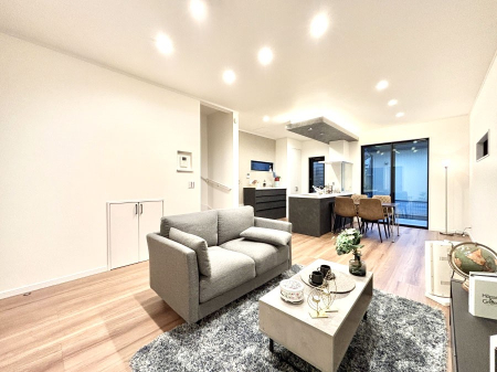 ���r���O �傫�ȑ����炽���Ղ�̗z���ƕ����������郊�r���O