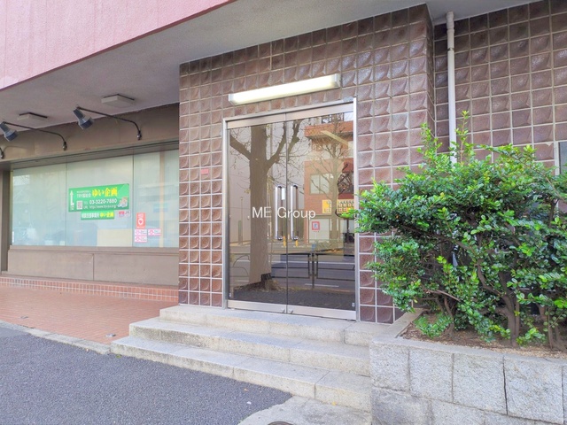 �G���g�����X -