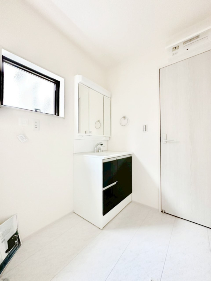 ���̑� �L�X�Ƃ�Ƃ�̂��郉���h���[�X�y�[�X�B  �@