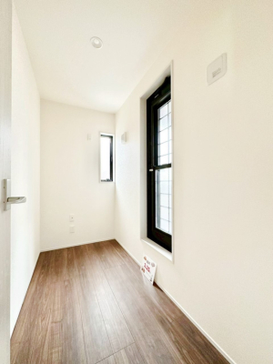 ���̑� �����t���̖��邢�[�˂͗p�r�l�X�@