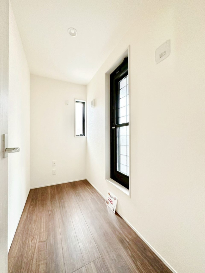 ���̑� �����t���̖��邢�[�˂͗p�r�l�X�@