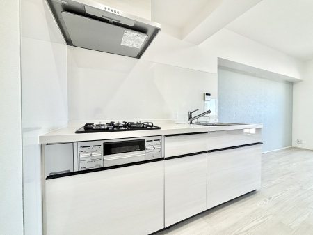 �L�b�`�� �������������I�ɁA�y�����I�V�X�e���L�b�`��