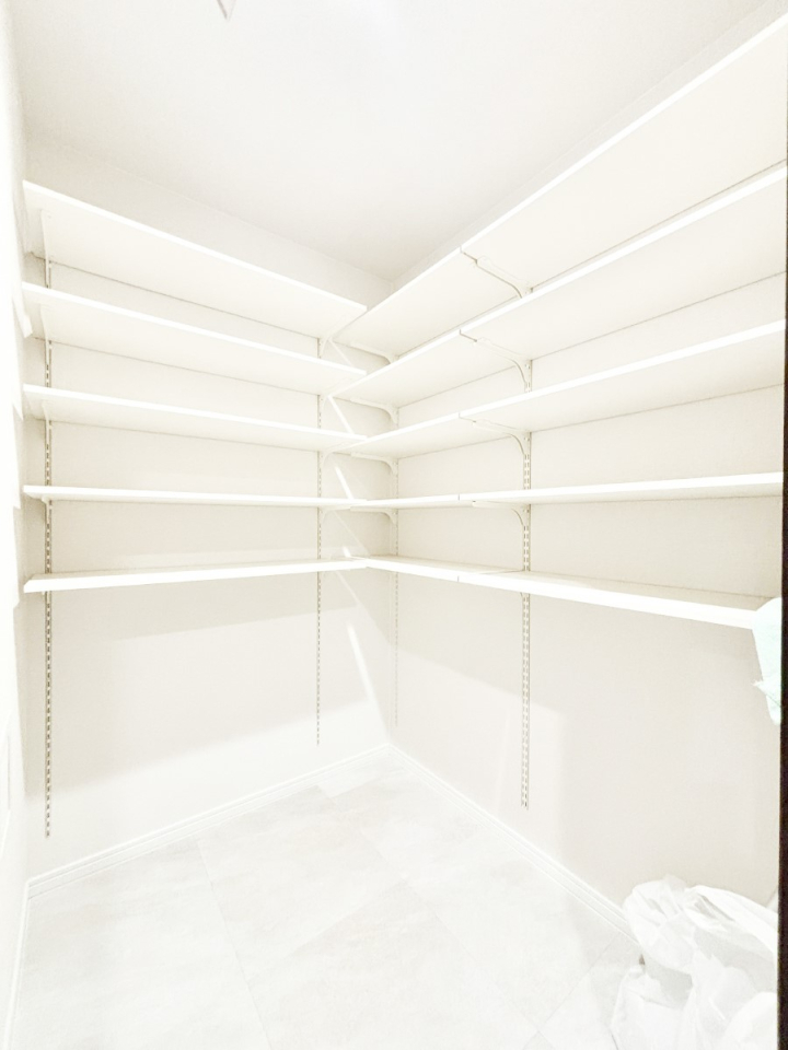 ���̑����� �傫�Ȃ��̂��Еt���V���[�Y�N���[�N�̊��p�Ō��։��͂��ł��X�b�L��