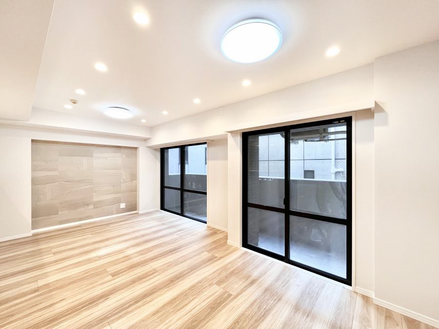 ���̑����� ���邢�z���������A�����̕��͋C�ɖ��������_�C�j���O�B   