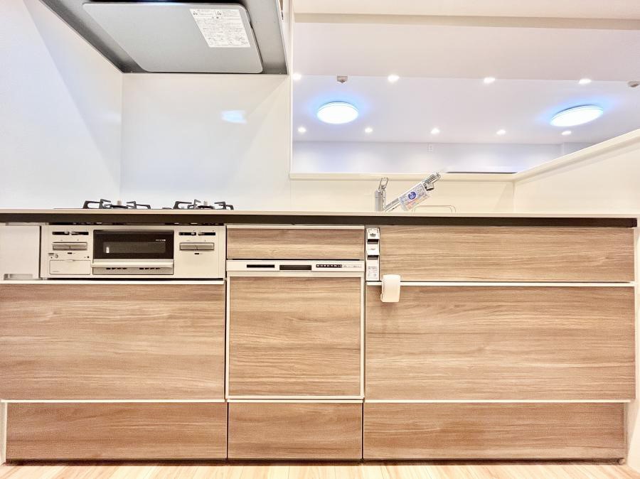 �L�b�`�� �������������I�ɁA�y�����I�V�X�e���L�b�`��