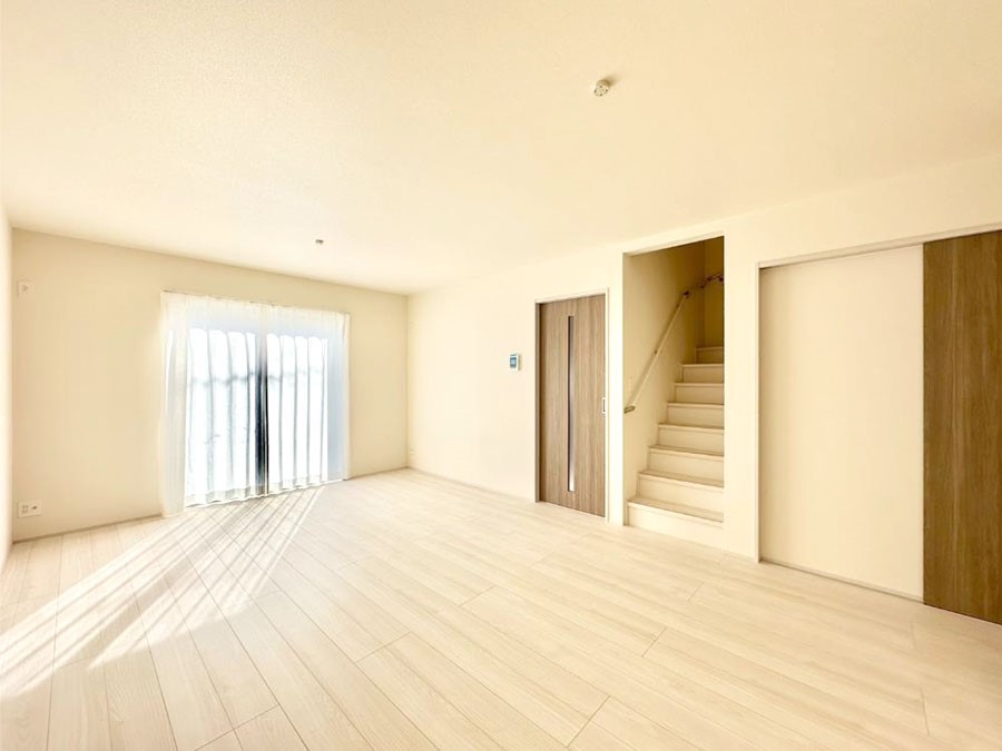 ���̑����� ���r���O�K�i���Ƒ��̏Ί�Ɖ�b���Ȃ��ł���܂�  