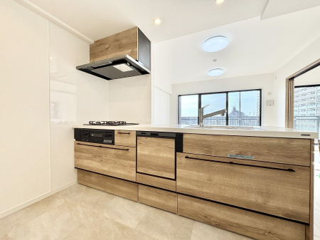 �L�b�`�� ���������Ȃ���ł����Ƒ��Ƃ̉�b���y���߂�ΖʃL�b�`���@