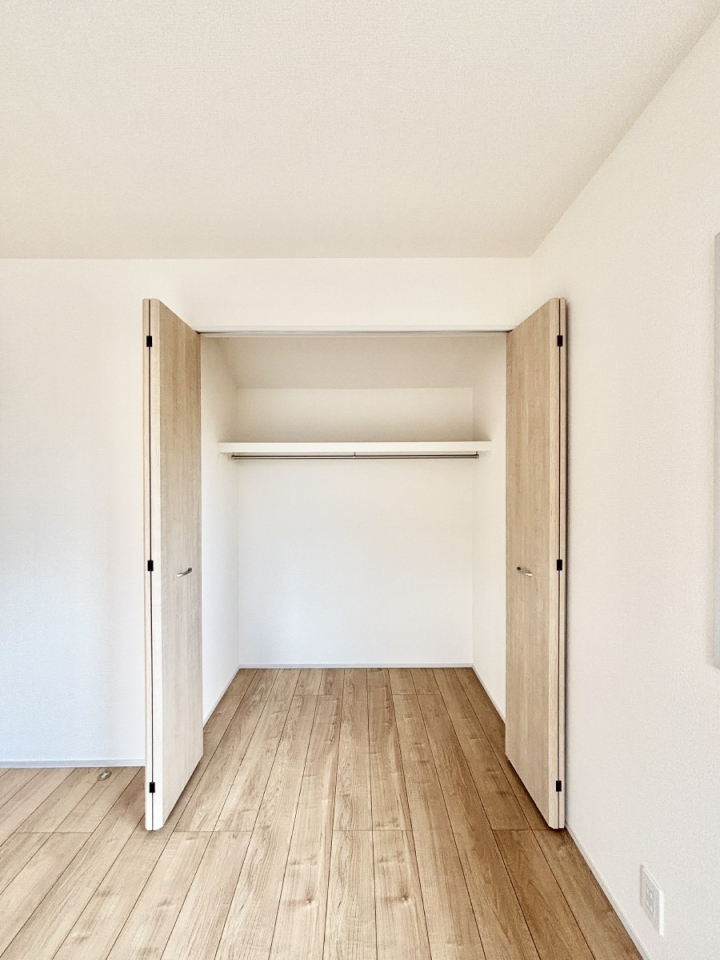 ���[ �����Ղ�̎��[�X�y�[�X�ŉ��K�ɕ�点���� 