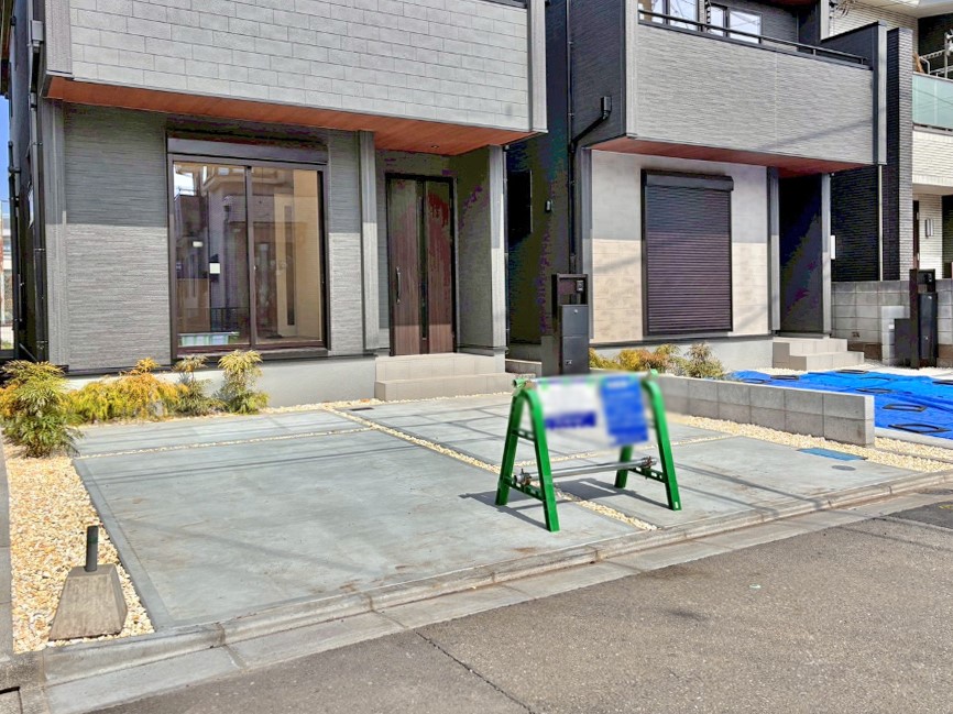  �����Ɍ������Ȃ����ԃX�y�[�X�B